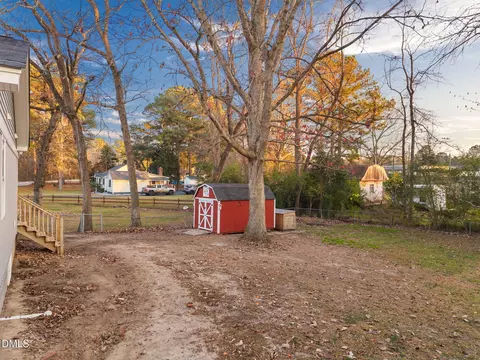 Exterior - 5869 Deans St, Bailey, NC 27807 photo 10 of 13