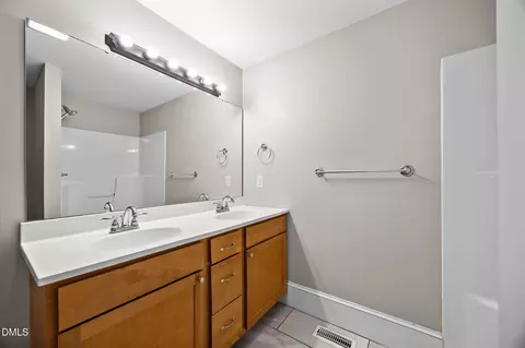 Bath - 5869 Deans St, Bailey, NC 27807 photo 3 of 4
