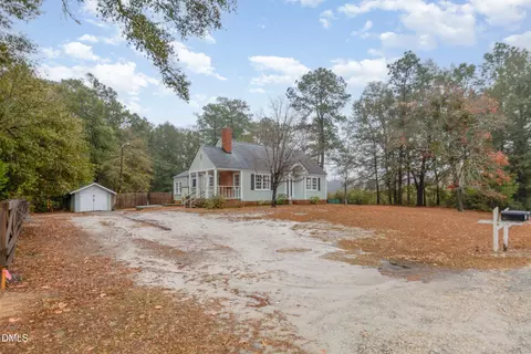 3013 H Clark Rd, Fayetteville, NC 28306