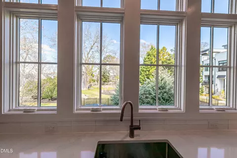 127 E Park St, Cary, NC 27511 photo 14