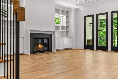 Living - 4 Chantilly Pl, Durham, NC 27707 photo 2 of 3