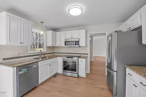 Kitchen - 4717 Buttonbush Dr, Durham, NC 27712 photo 4 of 4