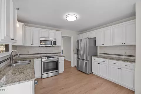 Kitchen - 4717 Buttonbush Dr, Durham, NC 27712 photo 3 of 4