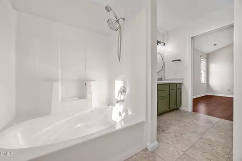 Bath - 4717 Buttonbush Dr, Durham, NC 27712 photo 4 of 4