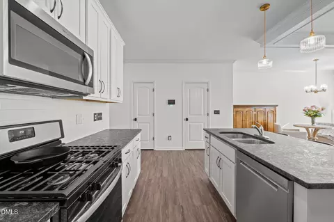 1076 Flagler St, Durham, NC 27713 photo 9