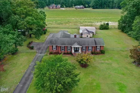 2635 Dogwood Ln, Kinston, NC 28504