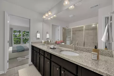 Bath - 519 Brier Crossings Loop, Durham, NC 27703 photo 3 of 5