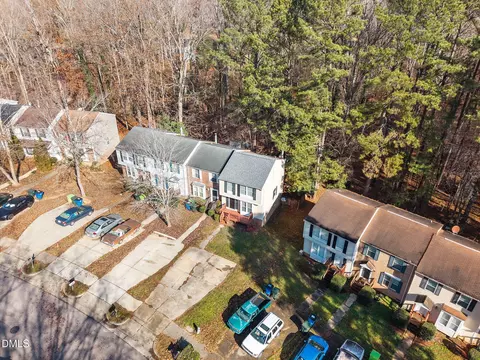 7260 Shellburne Dr, Raleigh, NC 27612 photo 3