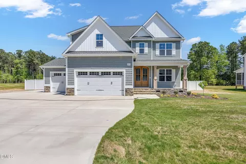 273 Freedom Ridge Dr, Smithfield, NC 27577