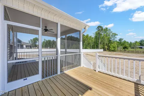 273 Freedom Ridge Dr, Smithfield, NC 27577 photo 4
