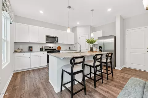 241 Shiloh Woods Cir, Smithfield, NC 27577