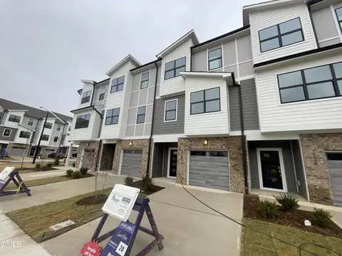 1128 Bacchanal Ln, Morrisville, NC 27560