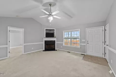 Living - 1275 Smith Rd, Smithfield, NC 27577 photo 2 of 2