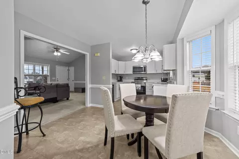Dining - 1275 Smith Rd, Smithfield, NC 27577 photo 2 of 2