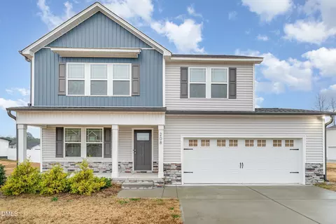 208 Tuscany Cir, Princeton, NC 27569