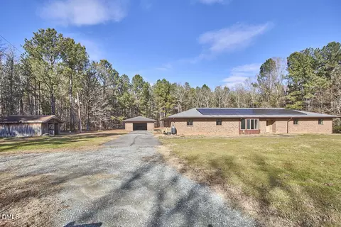 2864 Hewett Ln, Chapel Hill, NC 27516