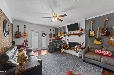 Living - 562 Pierce Rd, Garner, NC 27529 photo 1 of 4
