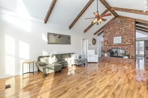 200 Hermitage Ln, Mount Olive, NC 28365 photo 10