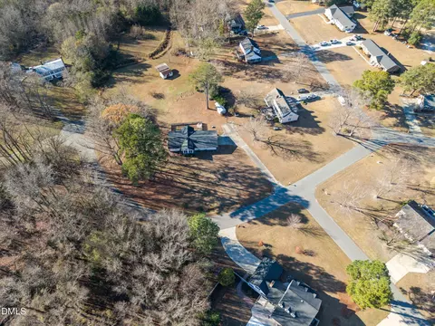 200 Hermitage Ln, Mount Olive, NC 28365 photo 32