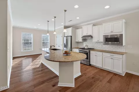 121 Tee Pee Trl, Durham, NC 27703 photo 2