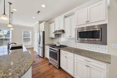 121 Tee Pee Trl, Durham, NC 27703 photo 3
