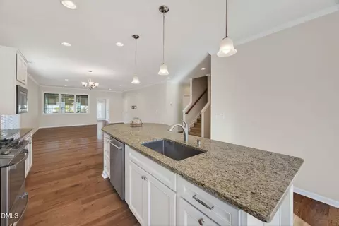 121 Tee Pee Trl, Durham, NC 27703 photo 8