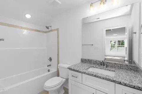 Bath - 152 N Rabbit Run Dr, Smithfield, NC 27577 photo 4 of 4