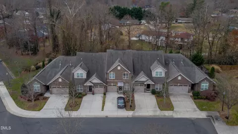2857 Willoughby Ct, Burlington, NC 27215