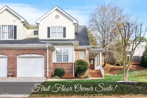 7710 Astoria Pl, Raleigh, NC 27612