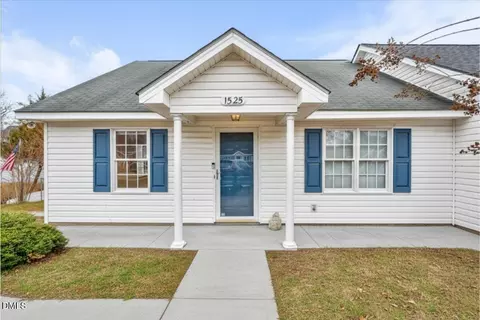 1525 Surrey Ct, Rocky Mount, NC 27804