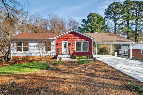 5621 Pelham Rd, Durham, NC 27713