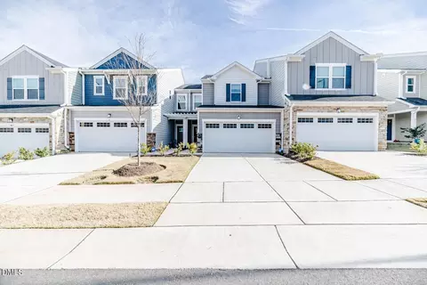 208 Golden Gate Ln, Chapel Hill, NC 27516