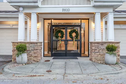 2810 Bedford Green Dr UNIT 104, Raleigh, NC 27604