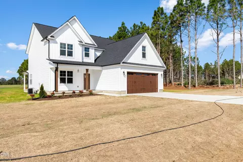53 N Rabbit Run Dr, Smithfield, NC 27577 photo 2