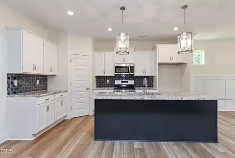 Kitchen - 180 N Rabbit Run Dr, Smithfield, NC 27577 photo 4 of 4