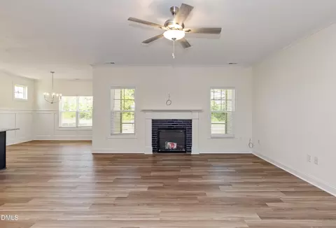 Living - 180 N Rabbit Run Dr, Smithfield, NC 27577 photo 2 of 2