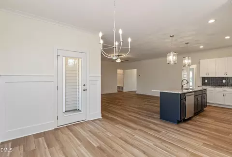 Dining - 180 N Rabbit Run Dr, Smithfield, NC 27577 photo 2 of 2