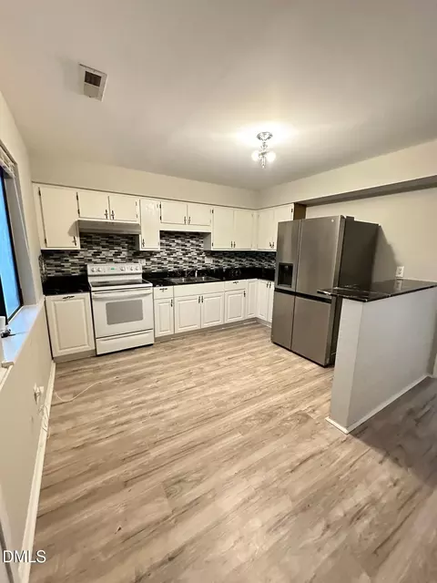 Kitchen - 322 Junction Rd #28H, Durham, NC 27703 photo 1 of 3