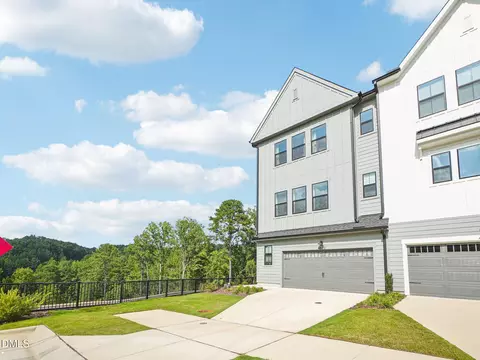 4822 Cypress Tree Ln, Raleigh, NC 27612