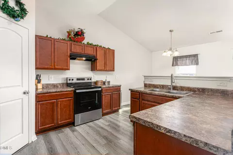 Kitchen - 1985 Softwinds Dr, Graham, NC 27253 photo 1 of 3