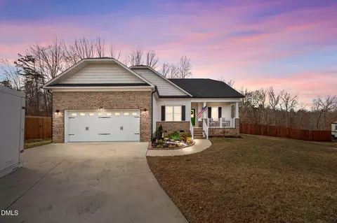 4824 Lord Andrews Pl, Liberty, NC 27298