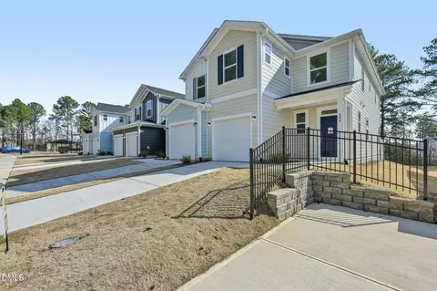 212 Parker Ln, Mebane, NC 27302