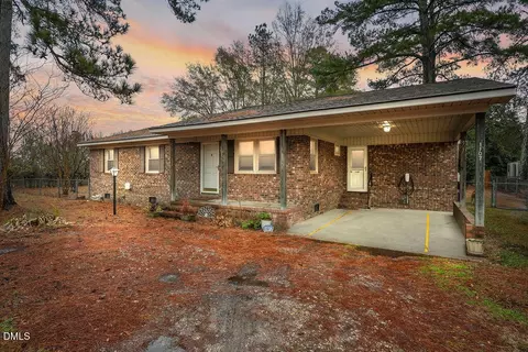 1107 E Mcneill St, Lillington, NC 27546