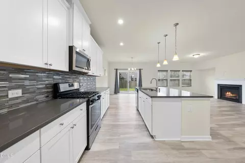 Kitchen - 905 Lippincott Rd, Durham, NC 27703 photo 3 of 3