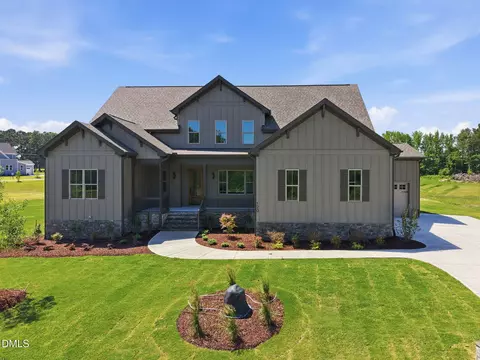 120 Broadleaf Ln, Youngsville, NC 27596
