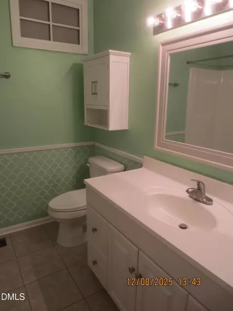 25 E North St, Angier, NC 27501