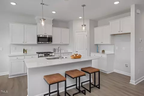3844 Well Fleet Dr, Fuquay Varina, NC 27592