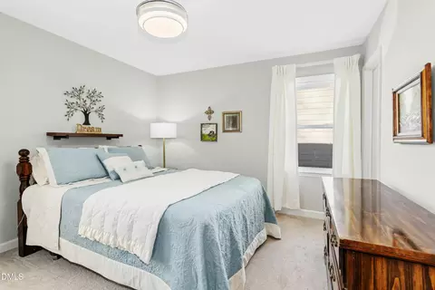 Bedroom - 152 E Cedar Ave, Wake Forest, NC 27587 photo 5 of 5