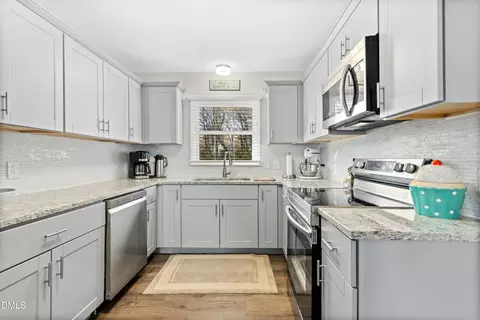 Kitchen - 152 E Cedar Ave, Wake Forest, NC 27587 photo 1 of 2