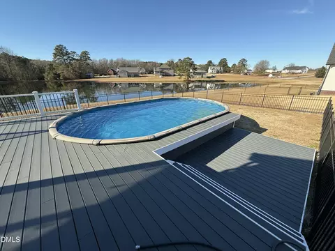 Exterior - 98 Spruce Dr, Benson, NC 27504 photo 2 of 3
